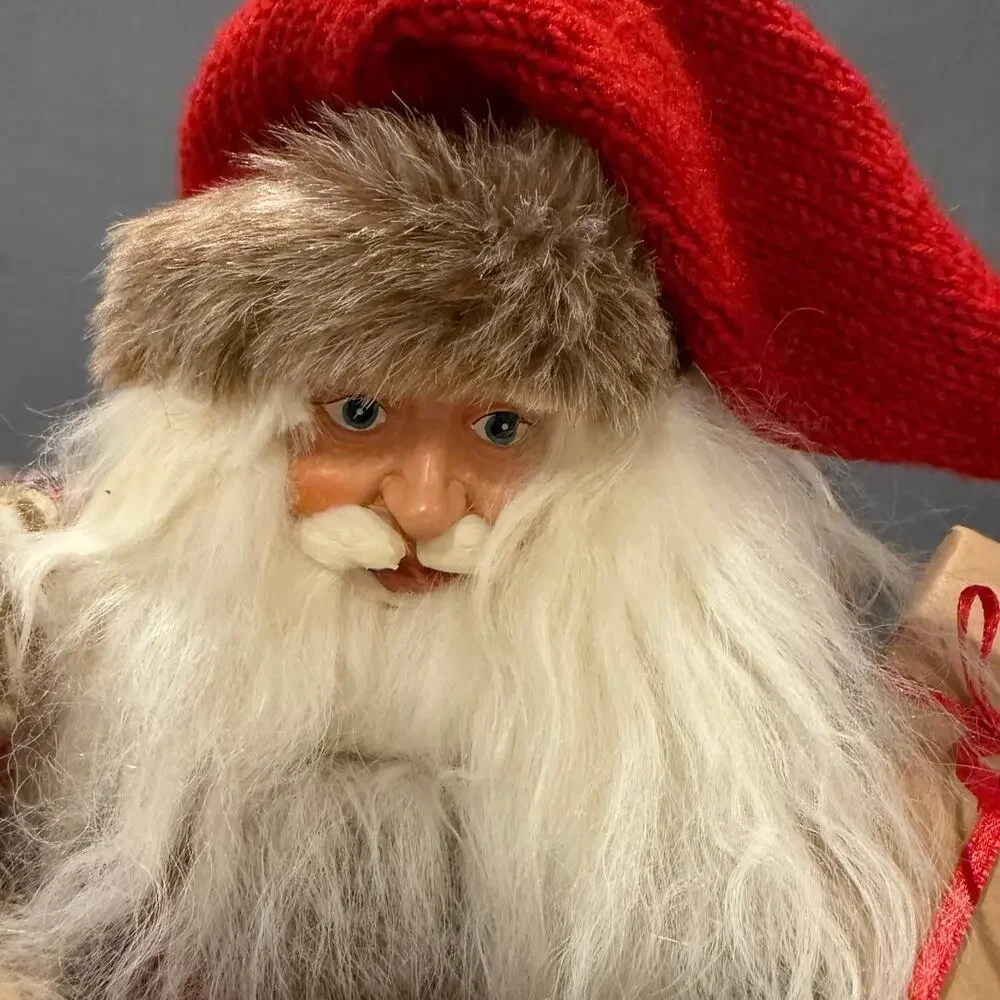 Vintage Santas Workshop Holiday Christmas Decoration Figure Doll 20